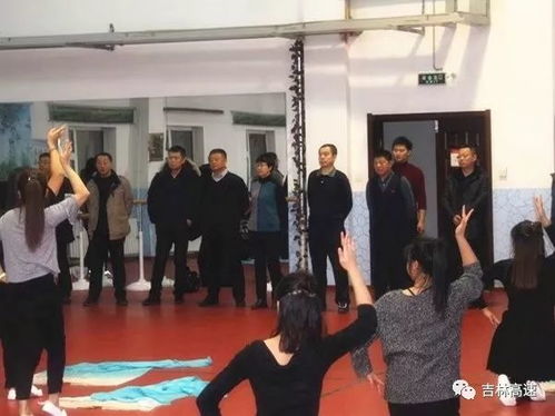 廳領導赴延吉分局指導文藝匯演準備工作